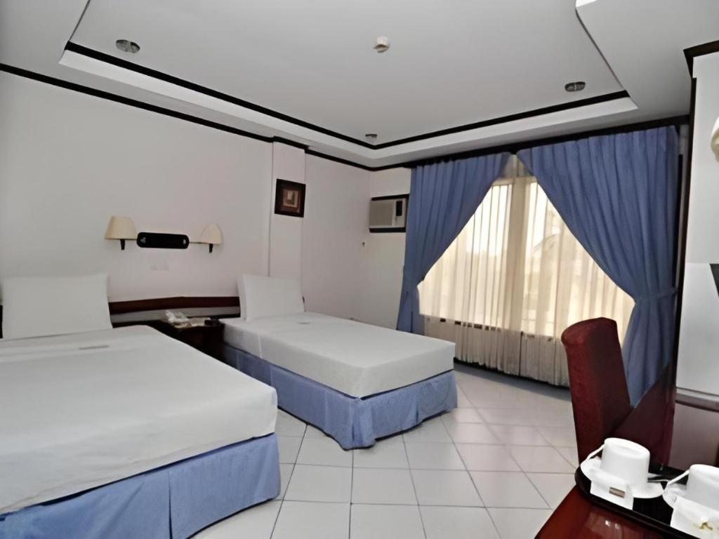 Soledad Suites Panglao-stad Buitenkant foto