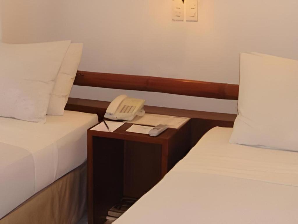 Soledad Suites Panglao-stad Buitenkant foto
