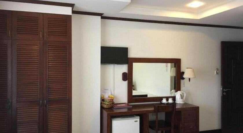 Soledad Suites Panglao-stad Buitenkant foto