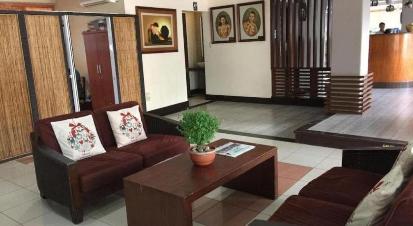 Soledad Suites Panglao-stad Buitenkant foto