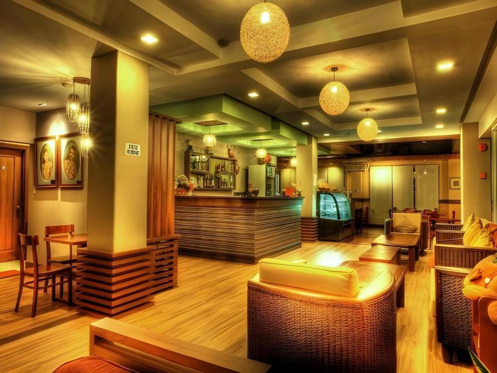 Soledad Suites Panglao-stad Buitenkant foto