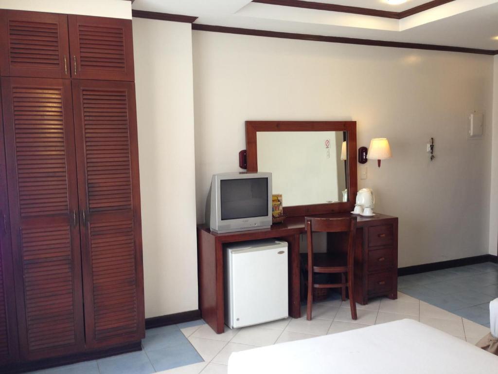 Soledad Suites Panglao-stad Buitenkant foto